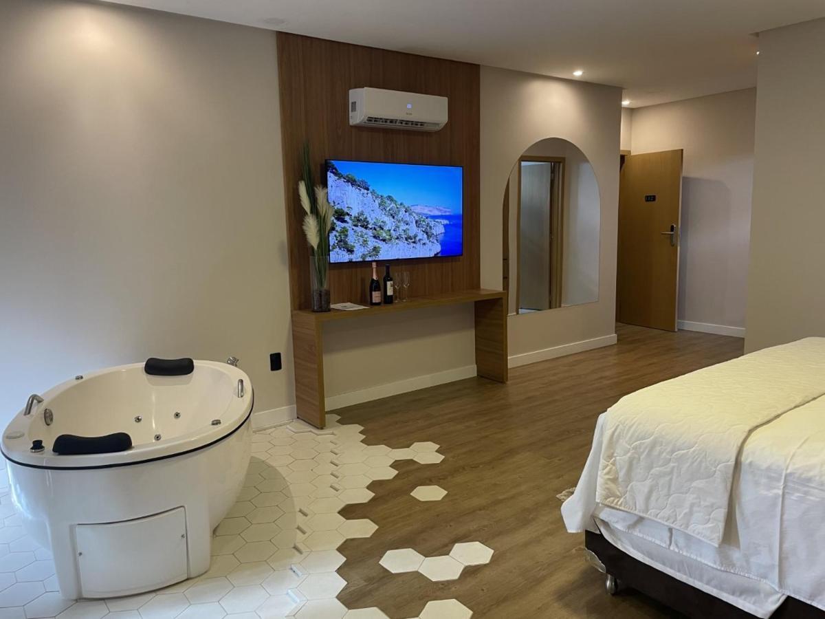 Hotel Do Lago Bela Vista de Goias Екстер'єр фото