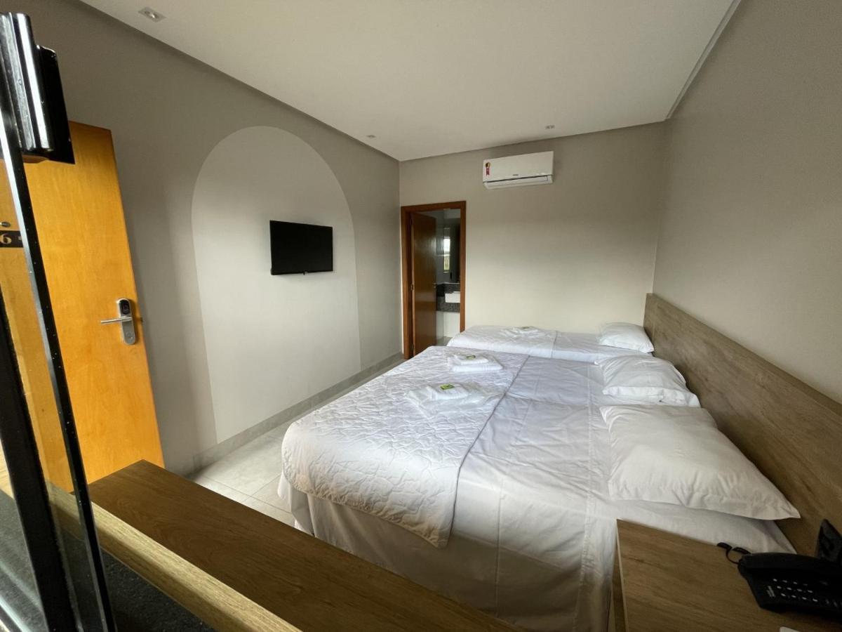 Hotel Do Lago Bela Vista de Goias Екстер'єр фото